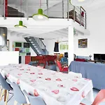 Loft Piscine Chauffee Et Couverte Nyaraló *