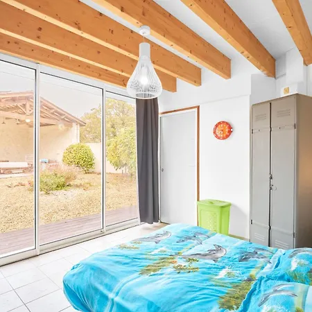 Loft Piscine Chauffee Et Couverte Holiday home