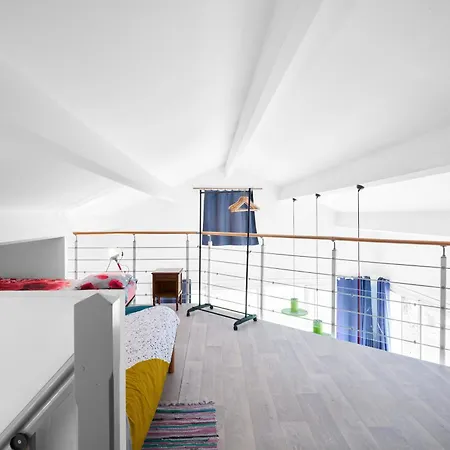 Loft Piscine Chauffee Et Couverte Holiday home Sauvignac