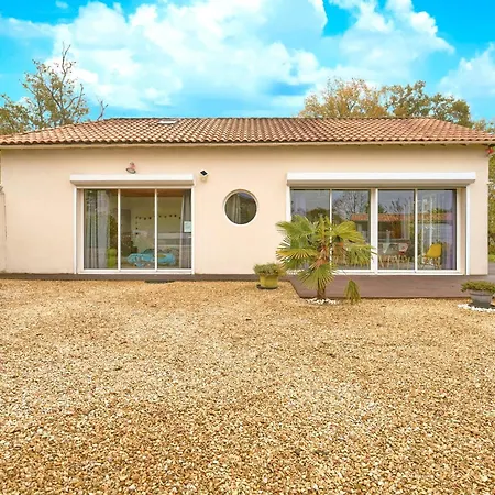 Loft Piscine Chauffee Et Couverte *