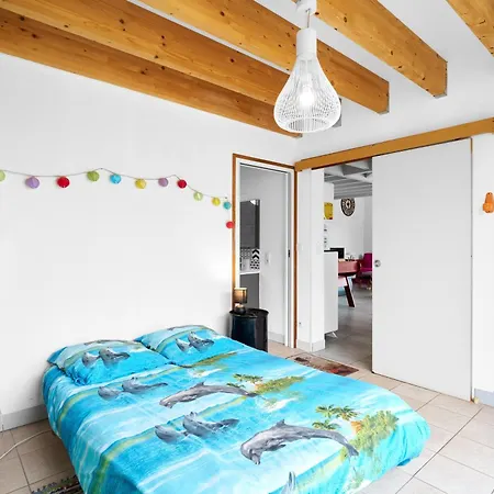 Casa de Férias Loft Piscine Chauffee Et Couverte *