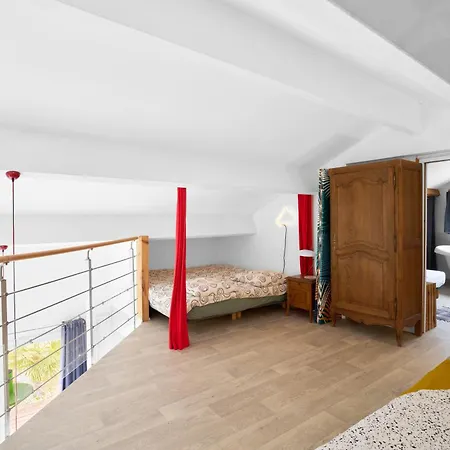 Loft Piscine Chauffee Et Couverte Casa de Férias Sauvignac