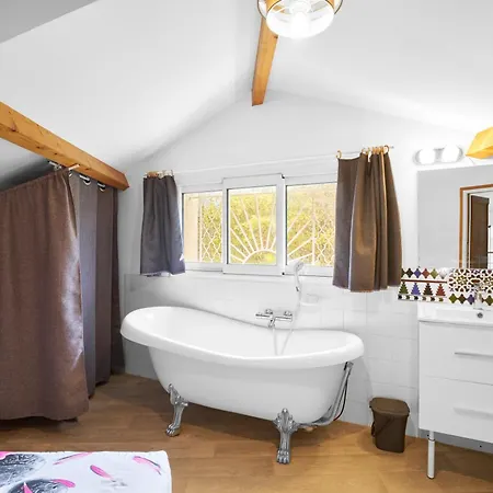Loft Piscine Chauffee Et Couverte Casa de Férias Sauvignac