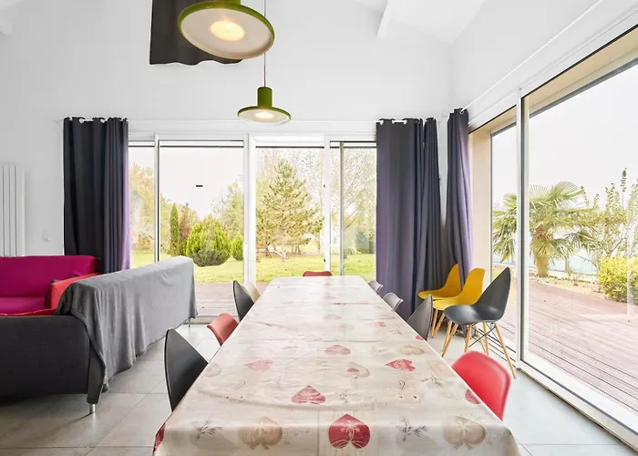 Сasa de vacaciones Loft Piscine Chauffée Et Couverte Sauvignac